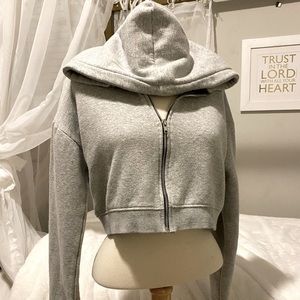 PRETTYLITTLETHING CROPPED JACKET - size L like new